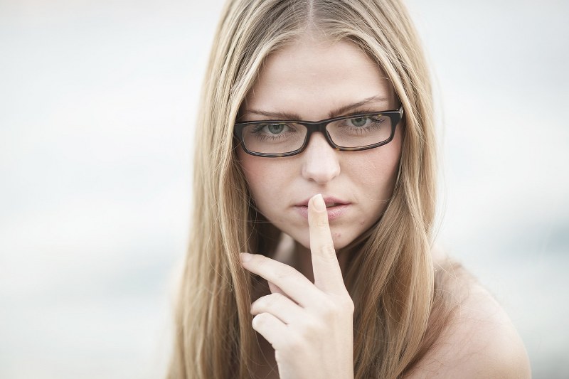 Frasi per Zittire una Persona: Come Rispondere con Eleganza e Intelligenza