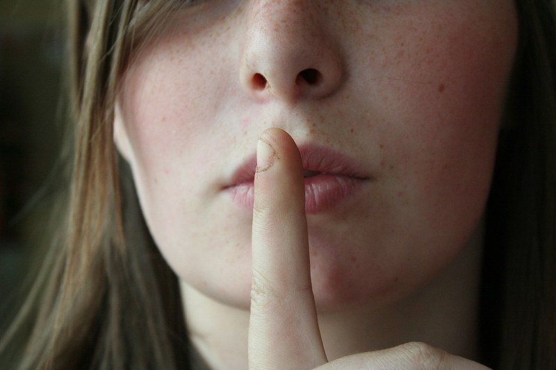 La Potenza del Silenzio in Amore: La Psicologia del “No Contact”