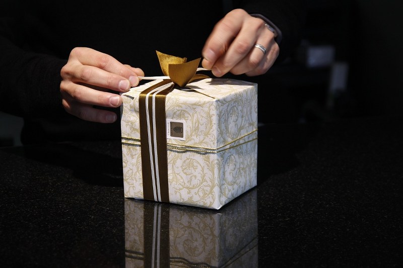 Idee regalo uniche per un fidanzato complicato