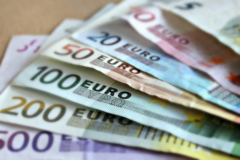 Sognare di Ricevere Soldi: Cosa Significa e Come Interpretarlo
