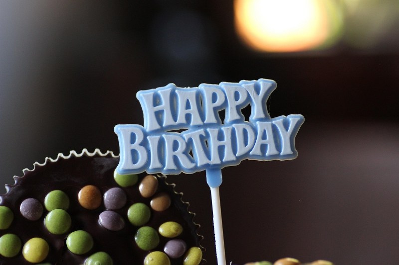 “Buon Compleanno Cognato!”: Frasi, Auguri e Idee per Festeggiare un Giorno unico