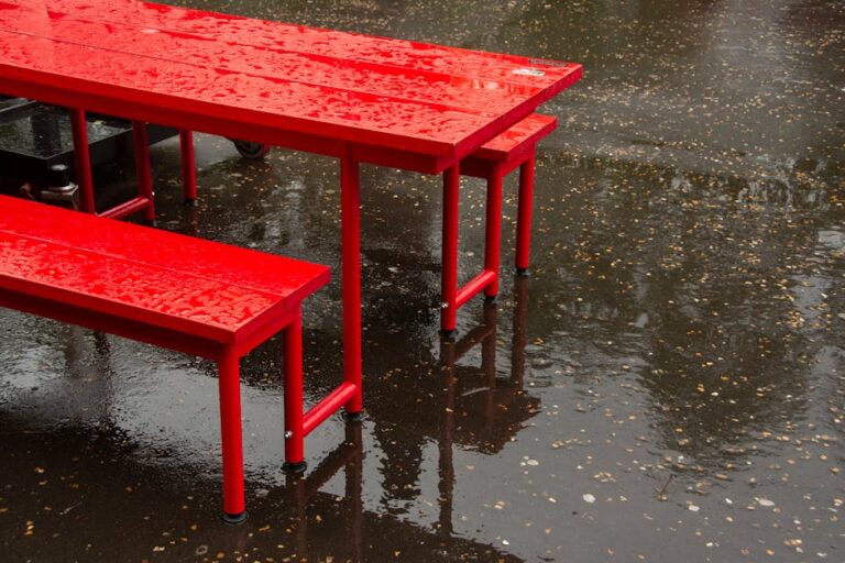 Materiali di nuova generazione nell’arredo esterno: sostenibilità, durabilità e innovazione